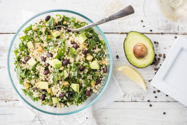 アボカドは天然の保湿剤