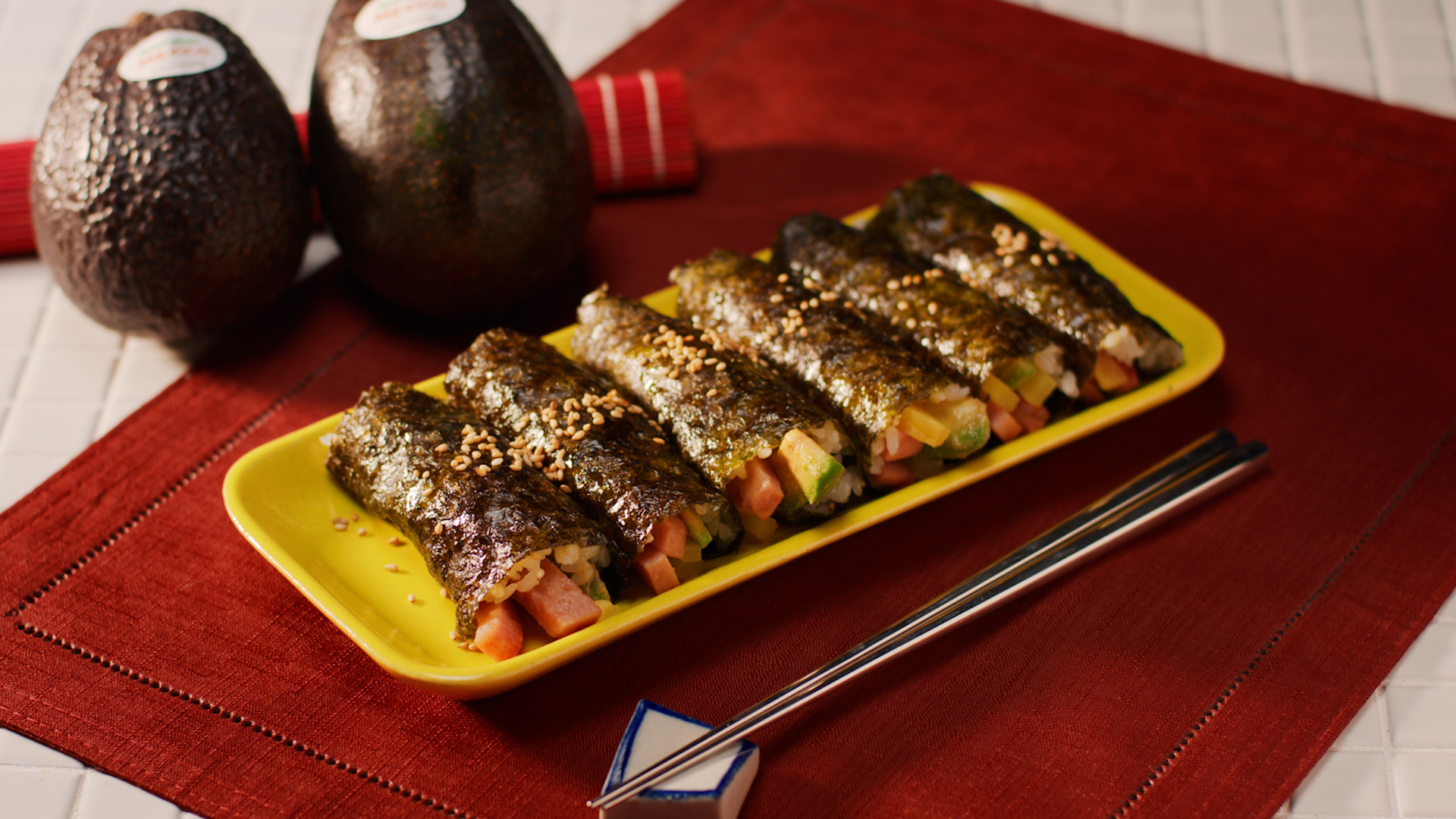 アボカドとたくあんのコマキンパ